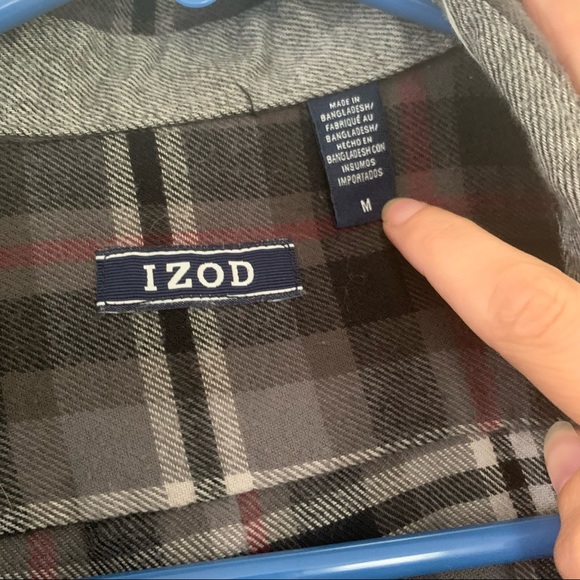 IZOD Flannel- MAKE AN OFFER! - Picture 2 of 4